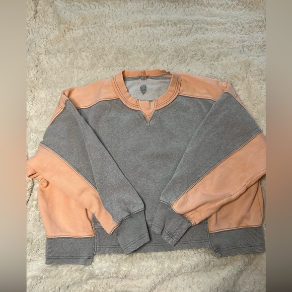 Women’s Free People Movement Heather Grey Melon Intercept Colorblock Pullover - Picture 2 of 14
